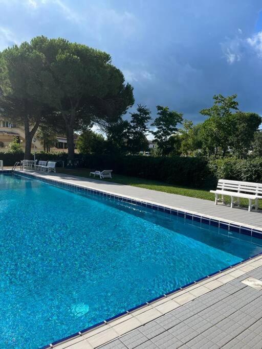 Villa A Due Piani Con Giardino E Piscina Duna Verde Eksteriør billede
